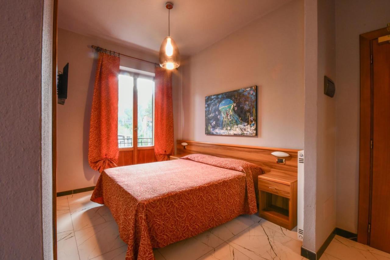 مونيلّي Hotel Residence Paradiso الغرفة الصورة