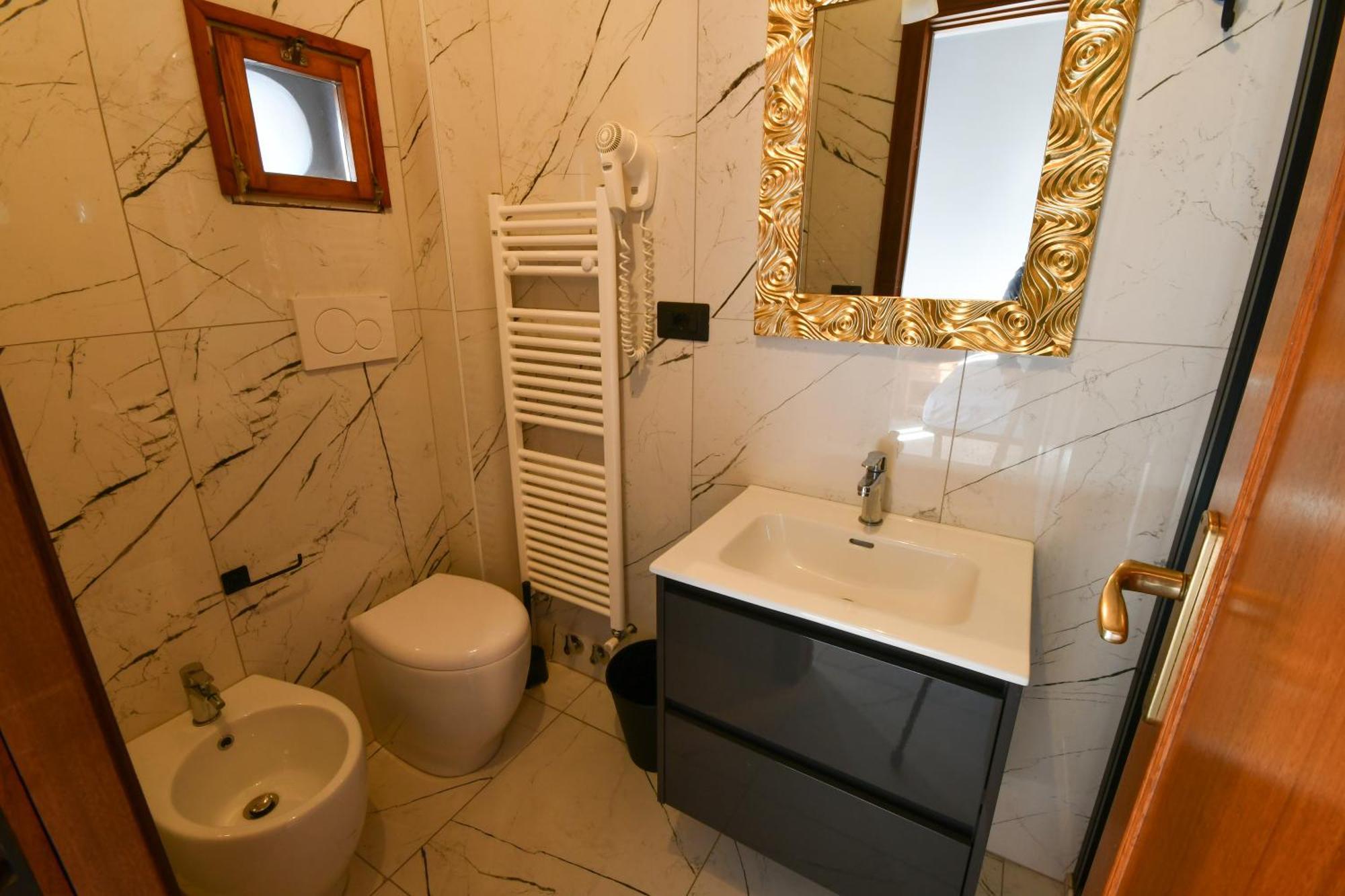 مونيلّي Hotel Residence Paradiso الغرفة الصورة