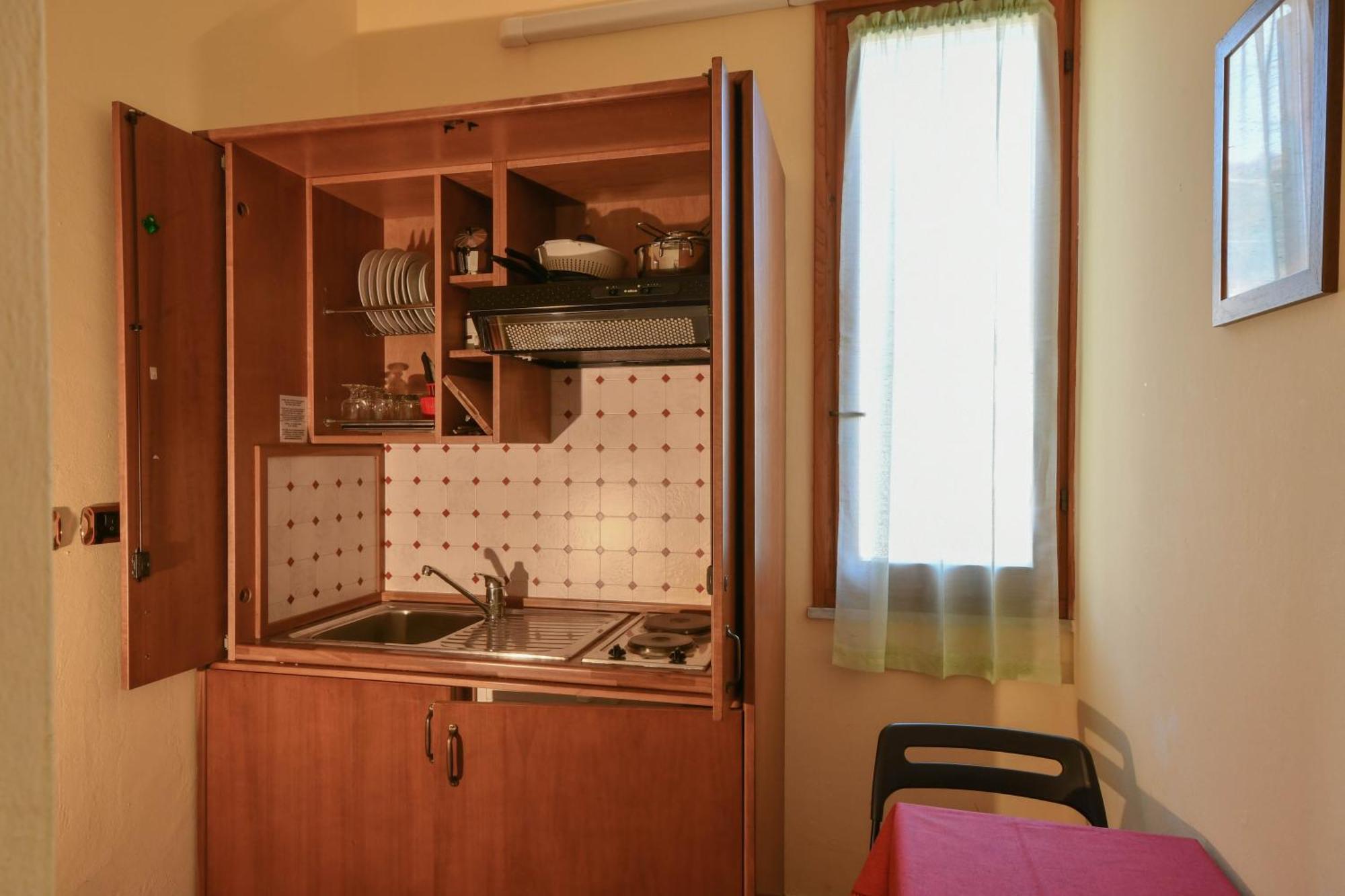 مونيلّي Hotel Residence Paradiso الغرفة الصورة