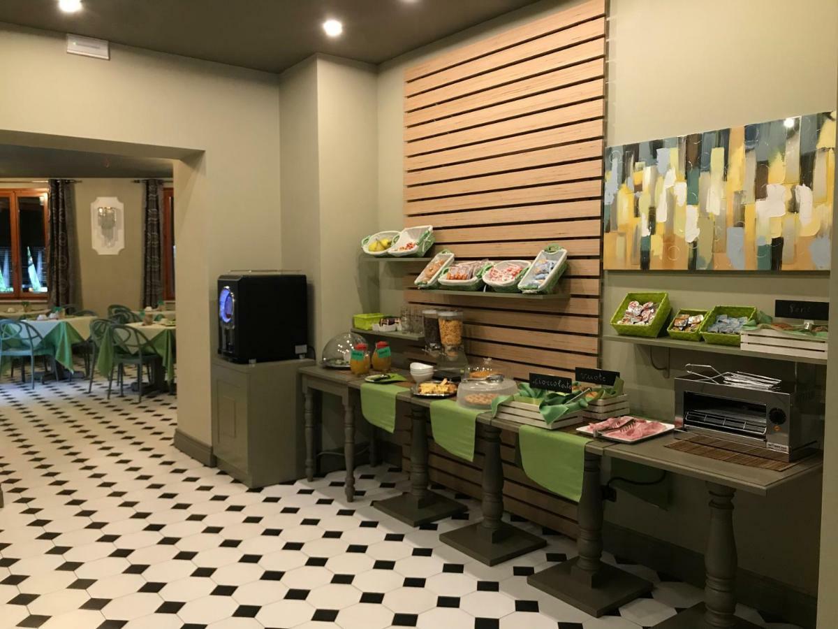 مونيلّي Hotel Residence Paradiso المظهر الخارجي الصورة