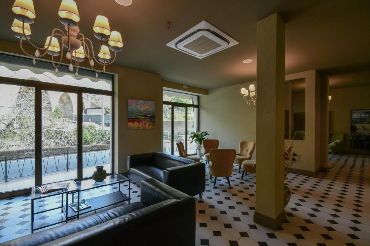 مونيلّي Hotel Residence Paradiso المظهر الخارجي الصورة
